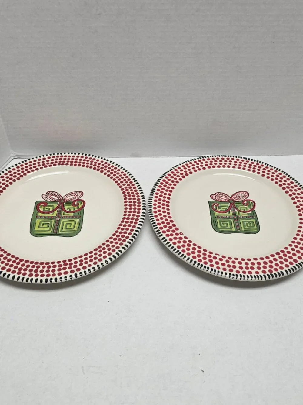Caffco Simply Christmas Holiday Salad Desert Plate 9” M Bagwell Present Gift Box